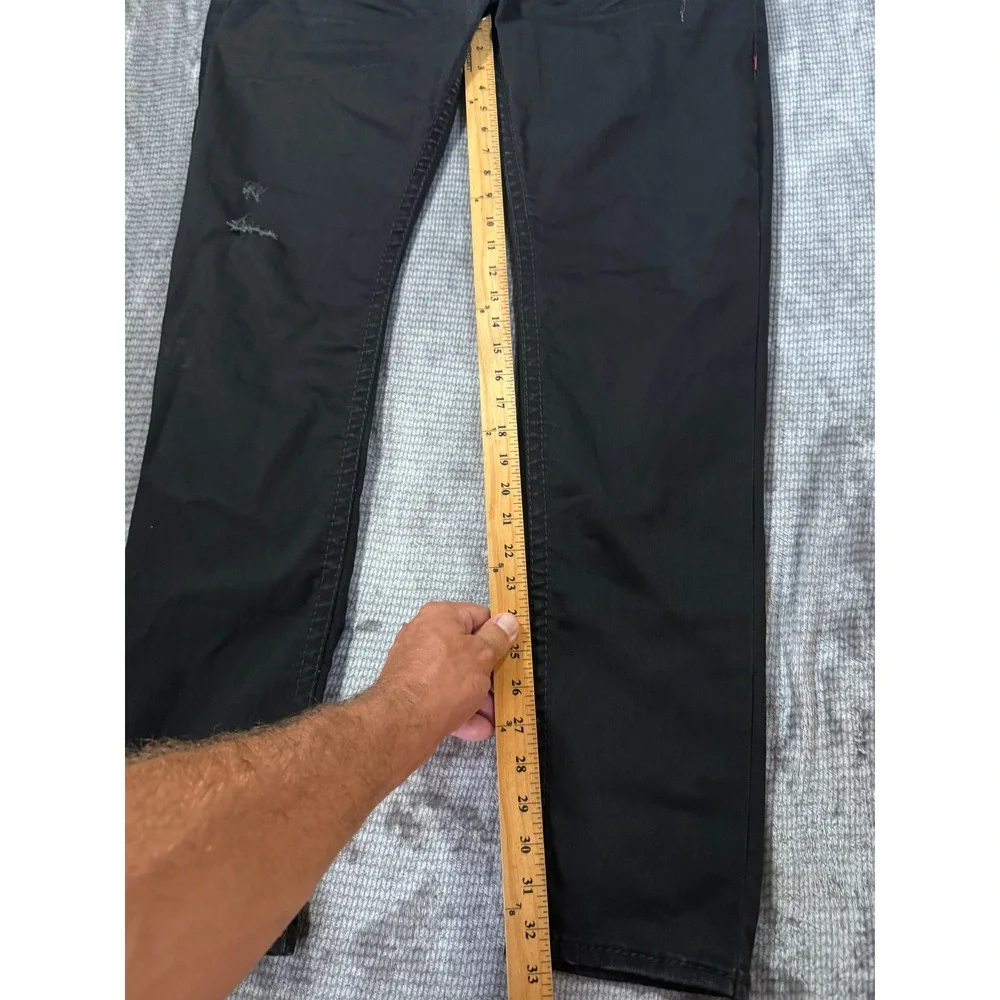 True Religion Geno Straight Mens Black Red Stitch Distressed‎ Jeans Size 38x33